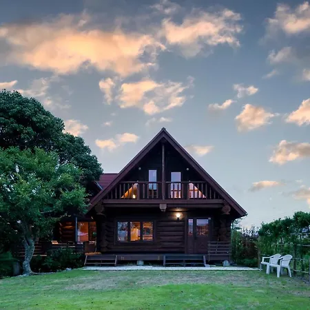 Suite Villa Ichinomiya Surf Exterior photo