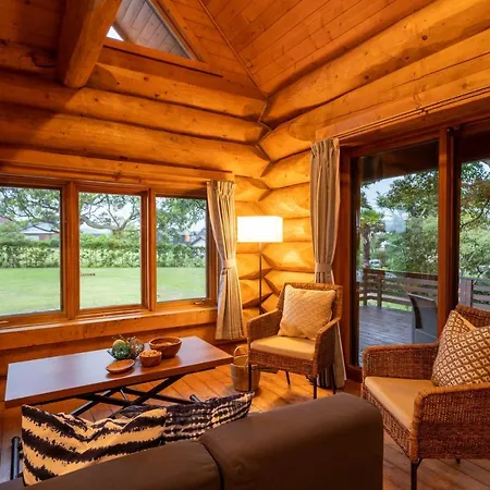Suite Villa Ichinomiya Surf Exterior photo